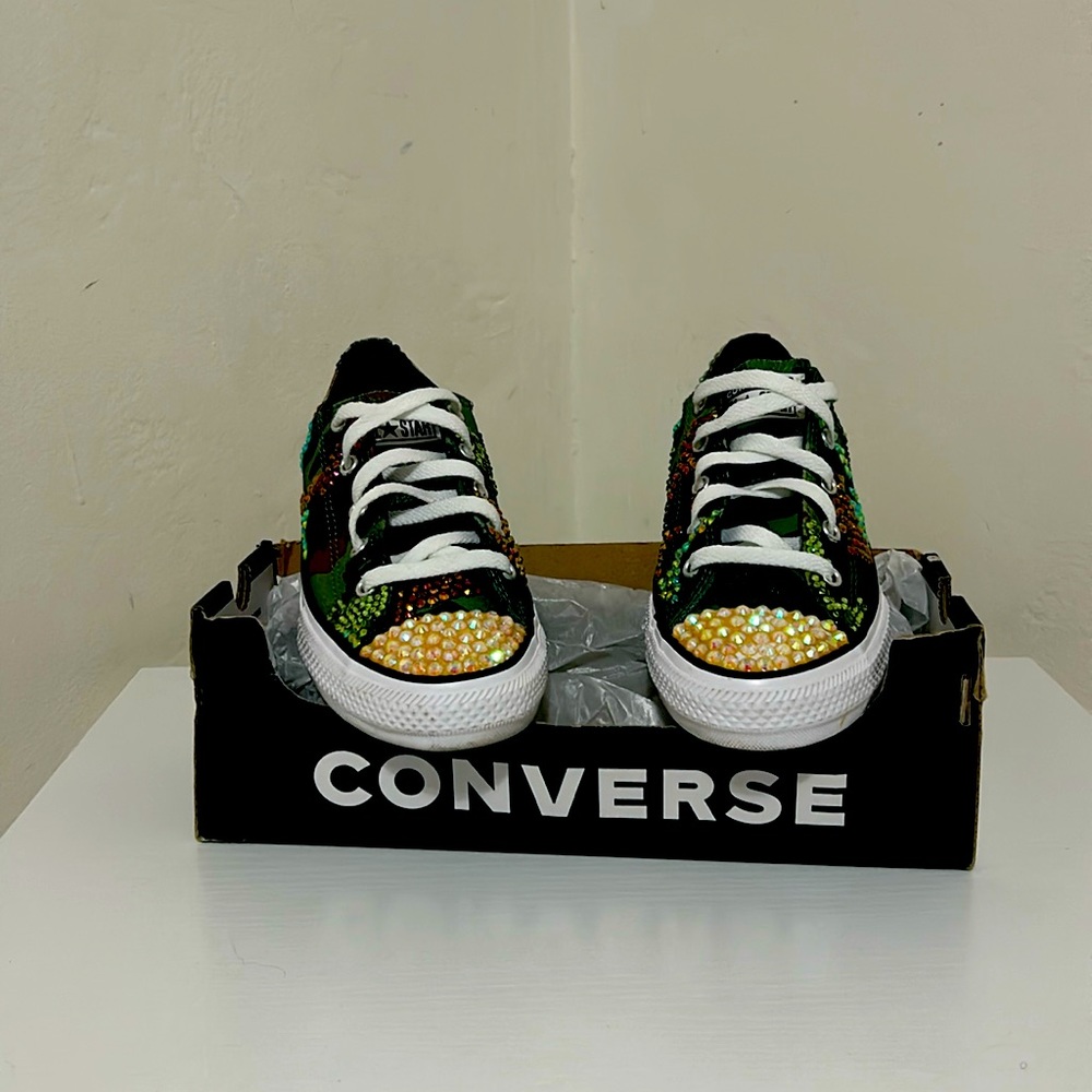 Converse low top tennis with Rhinestone Size Us4 Color Green Design